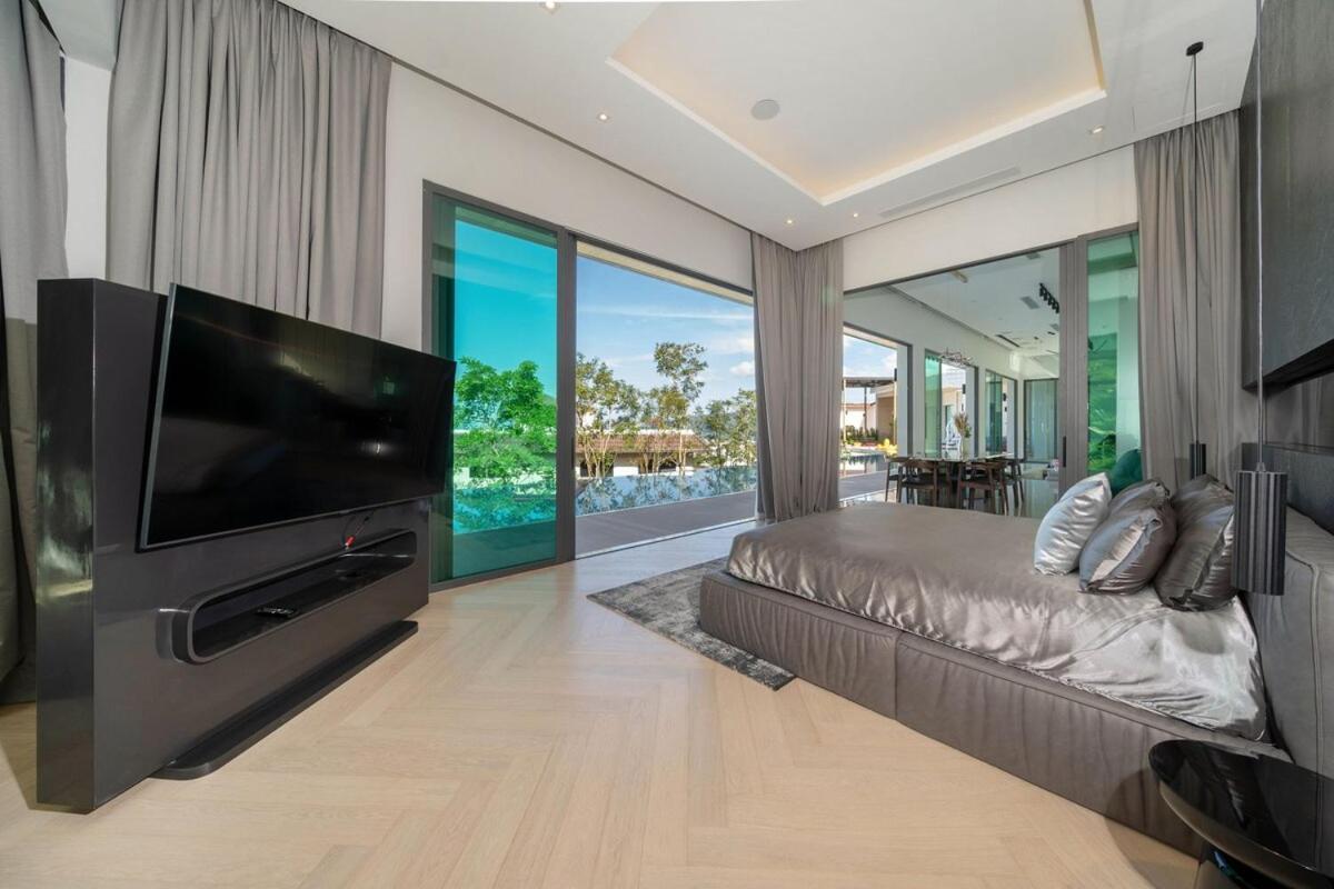 Private 5 Bedroom Pool Luxury The In Patong